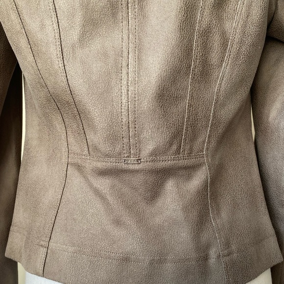 VEX collection luxury outerwear jacket - Picture 2 of 4